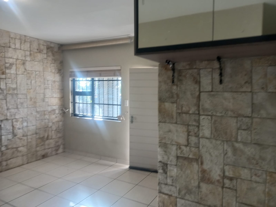 2 Bedroom Property for Sale in Rynfield A H Gauteng