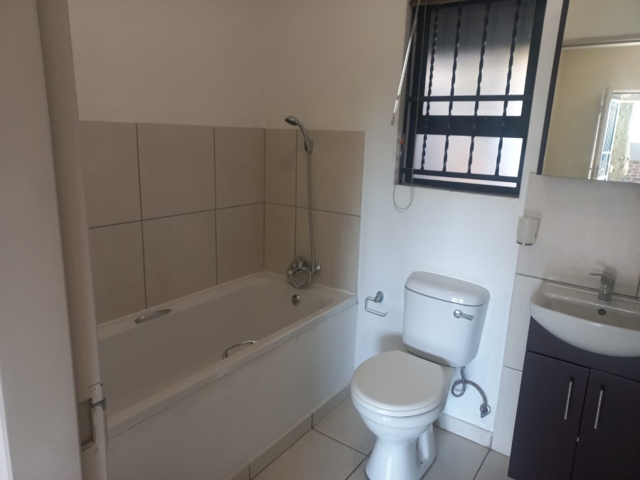 2 Bedroom Property for Sale in Rynfield A H Gauteng