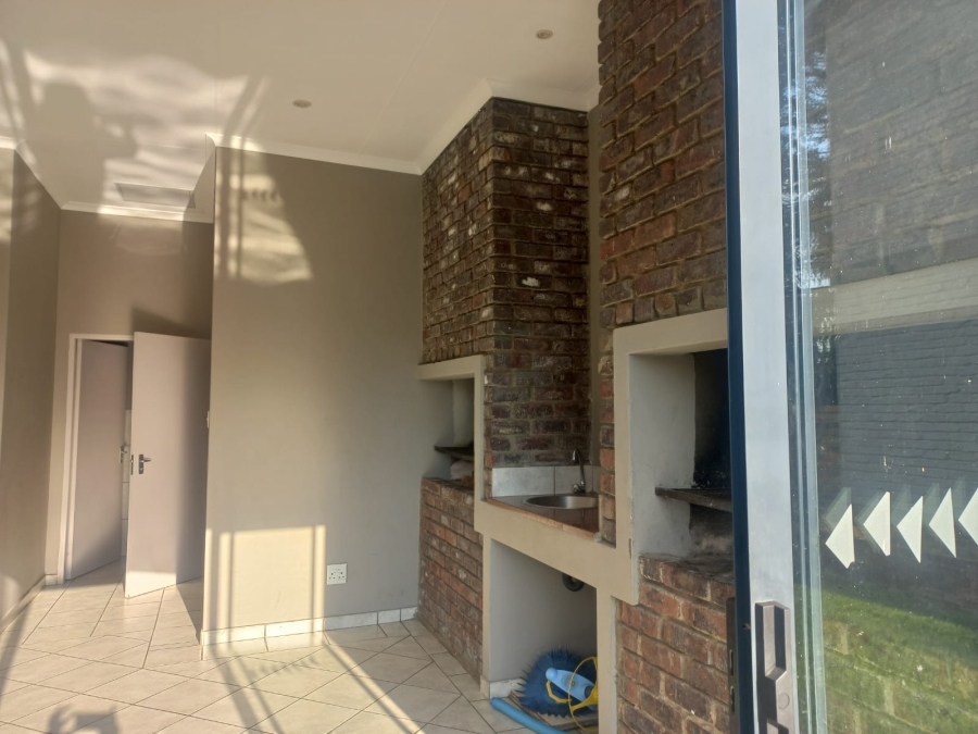 2 Bedroom Property for Sale in Rynfield A H Gauteng
