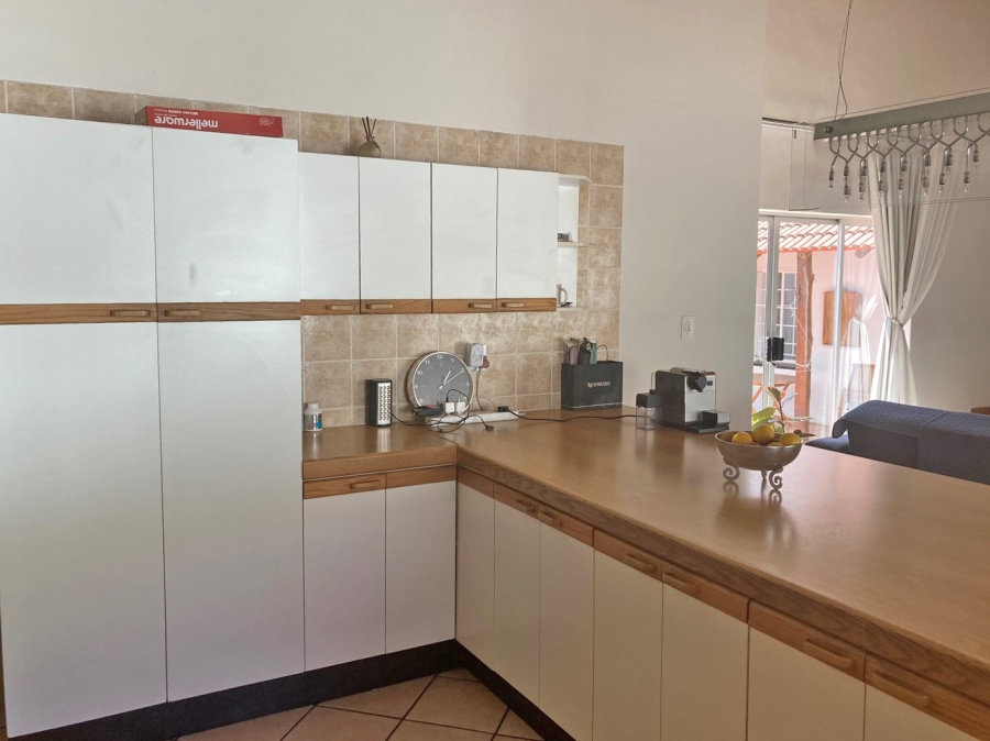To Let 3 Bedroom Property for Rent in Parkmore Gauteng