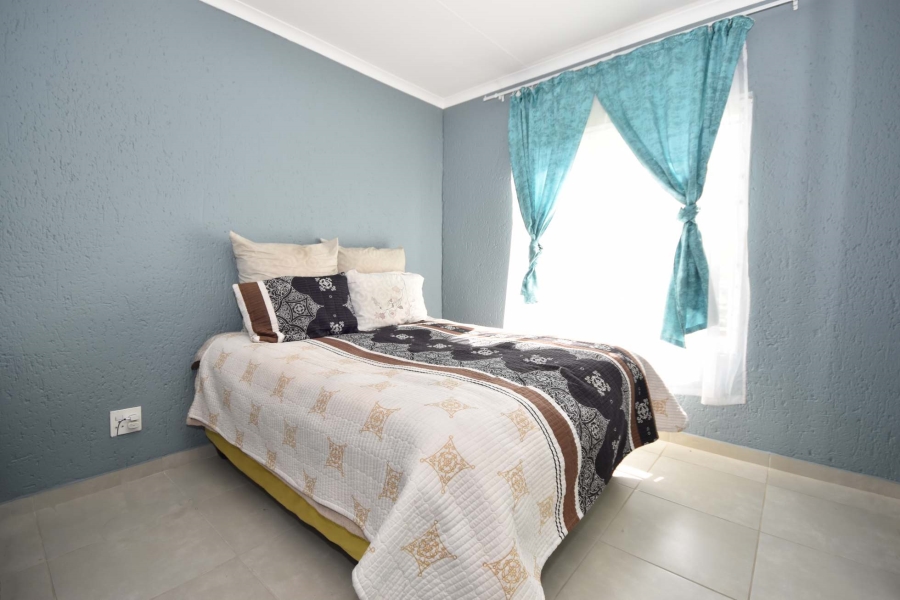 2 Bedroom Property for Sale in Bromhof Gauteng