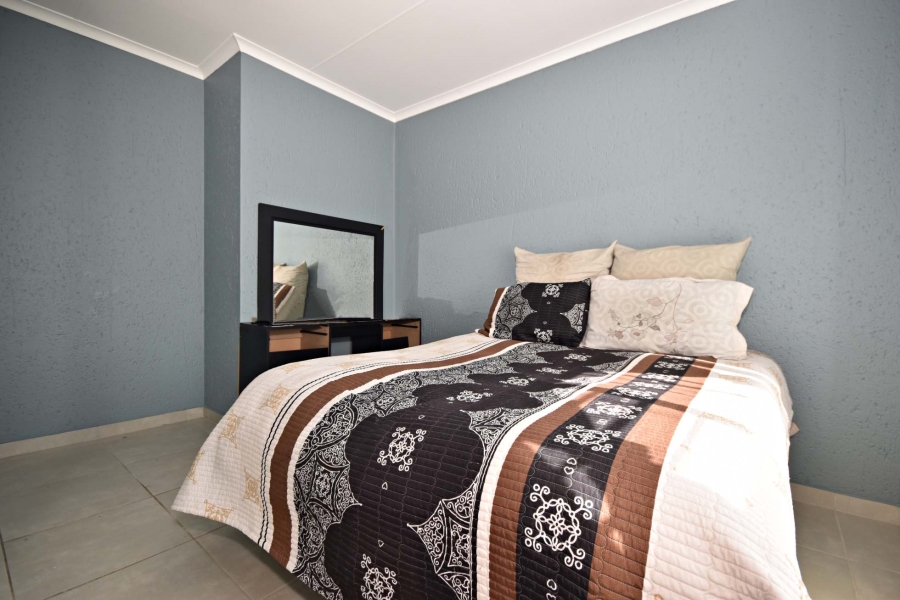 2 Bedroom Property for Sale in Bromhof Gauteng