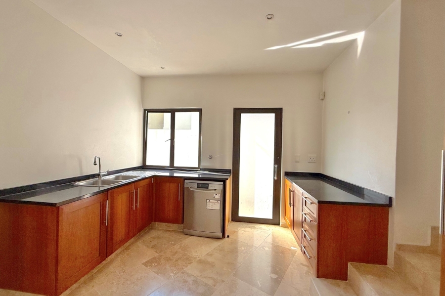 4 Bedroom Property for Sale in Dainfern Valley Gauteng