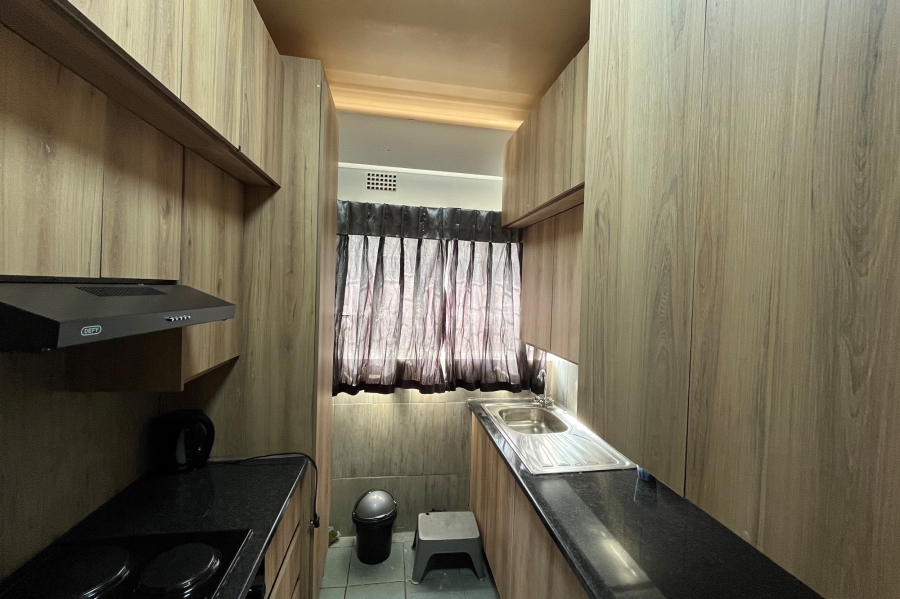 1 Bedroom Property for Sale in Cyrildene Gauteng