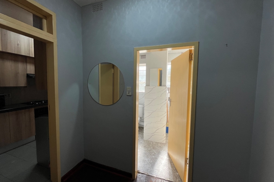 1 Bedroom Property for Sale in Cyrildene Gauteng