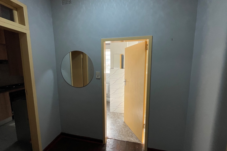 1 Bedroom Property for Sale in Cyrildene Gauteng