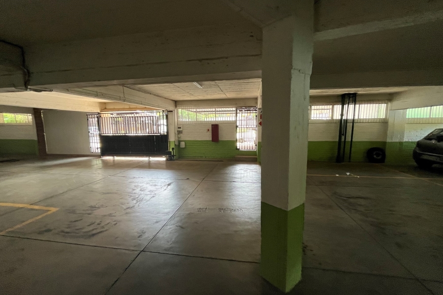 1 Bedroom Property for Sale in Cyrildene Gauteng