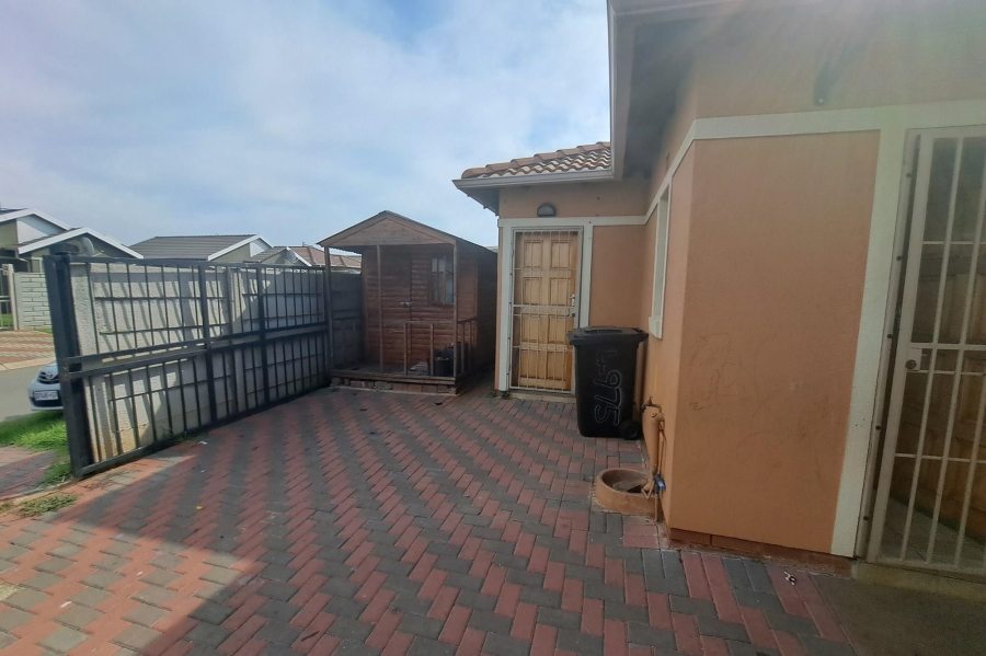 To Let 3 Bedroom Property for Rent in Albertsdal Gauteng