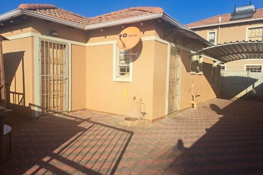 To Let 3 Bedroom Property for Rent in Albertsdal Gauteng