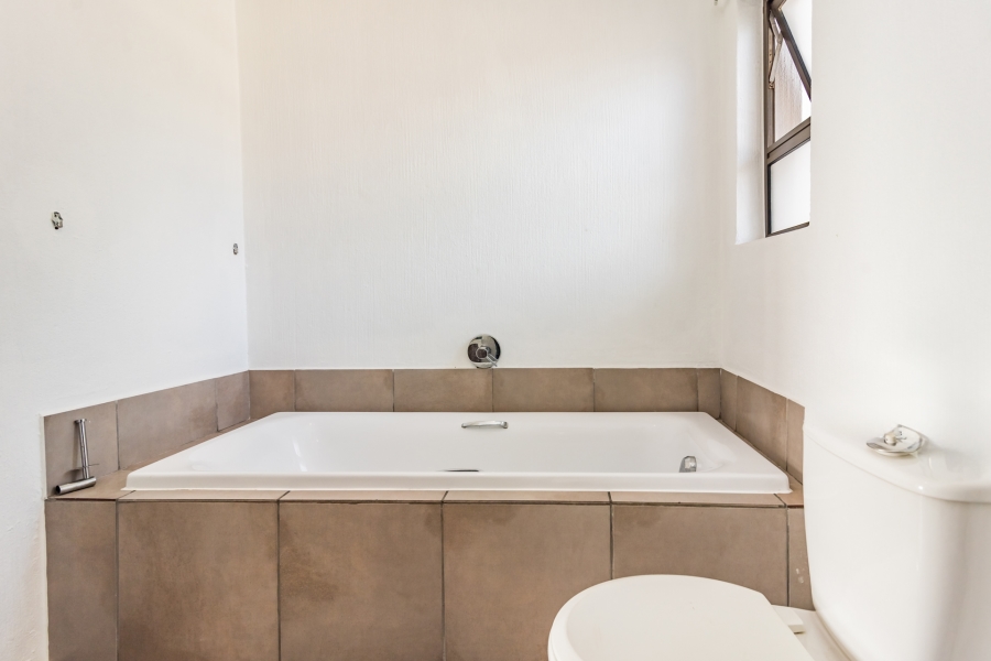 1 Bedroom Property for Sale in Glenferness Gauteng