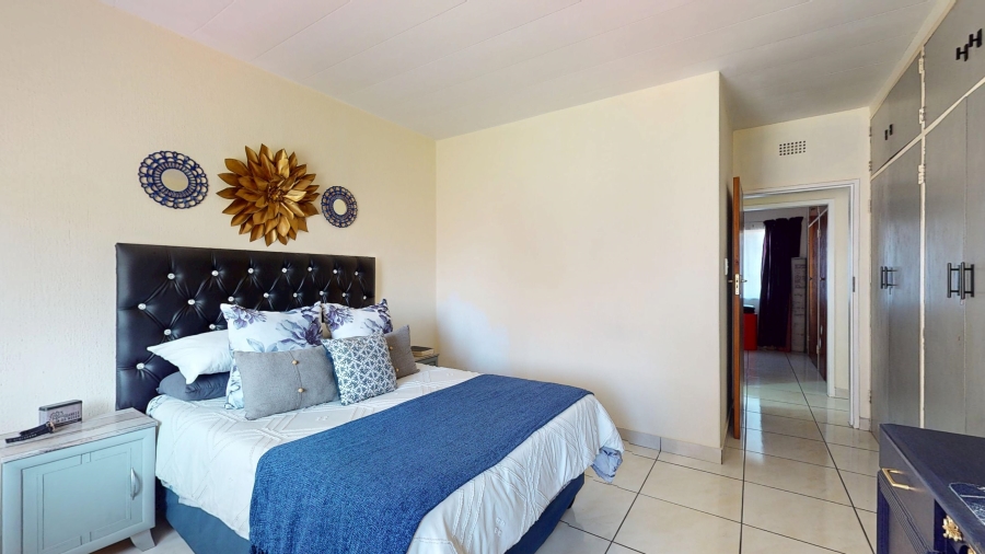 2 Bedroom Property for Sale in Albemarle Gauteng