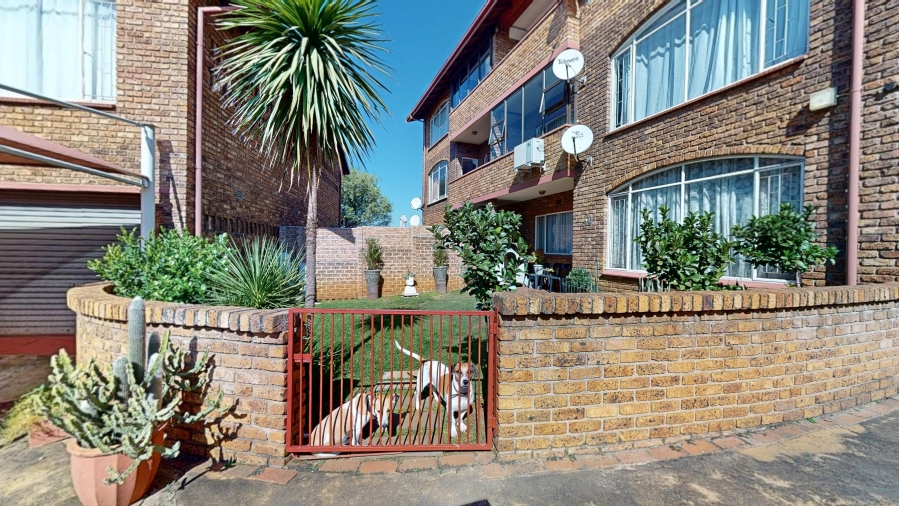 2 Bedroom Property for Sale in Albemarle Gauteng