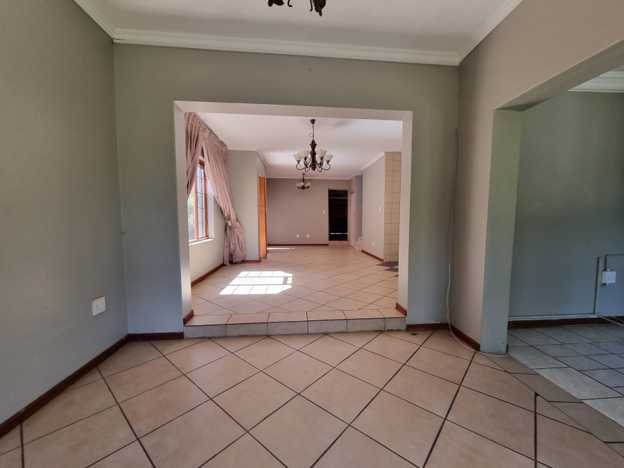 To Let 3 Bedroom Property for Rent in Thatchfield Manor Gauteng