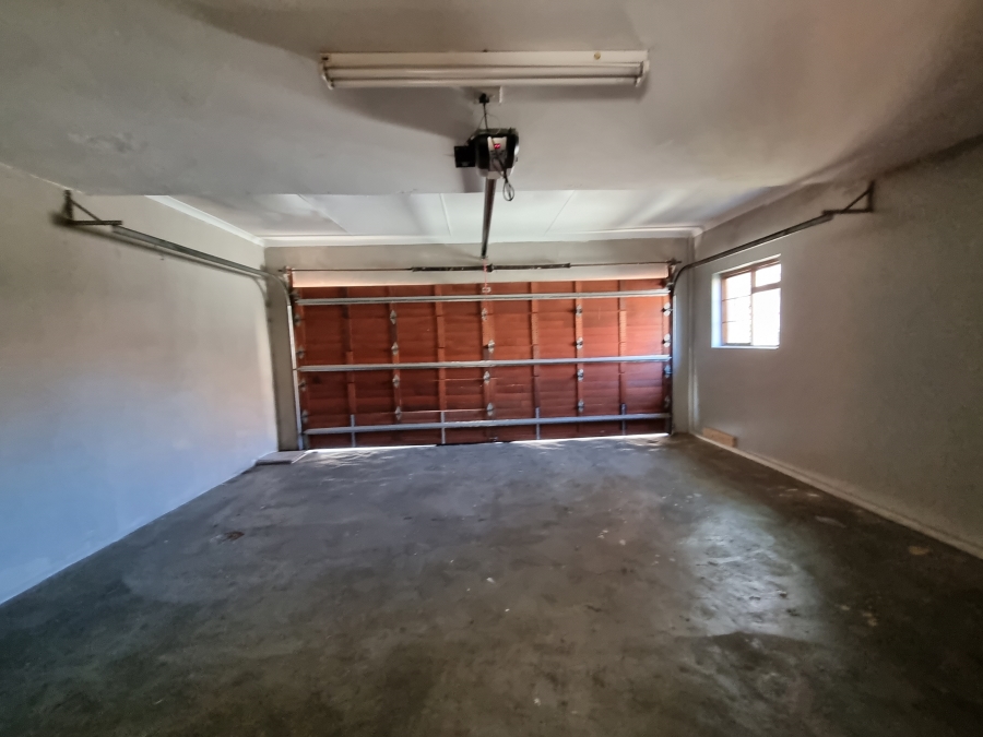 To Let 3 Bedroom Property for Rent in Thatchfield Manor Gauteng