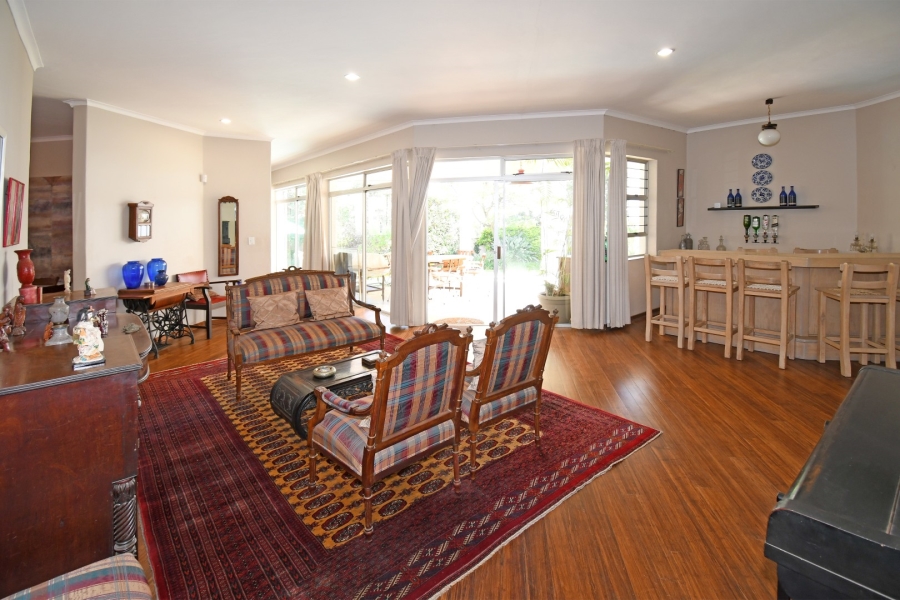 3 Bedroom Property for Sale in Hurlingham Manor Gauteng