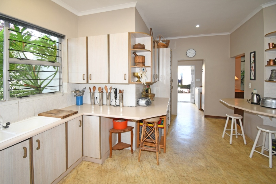 3 Bedroom Property for Sale in Hurlingham Manor Gauteng