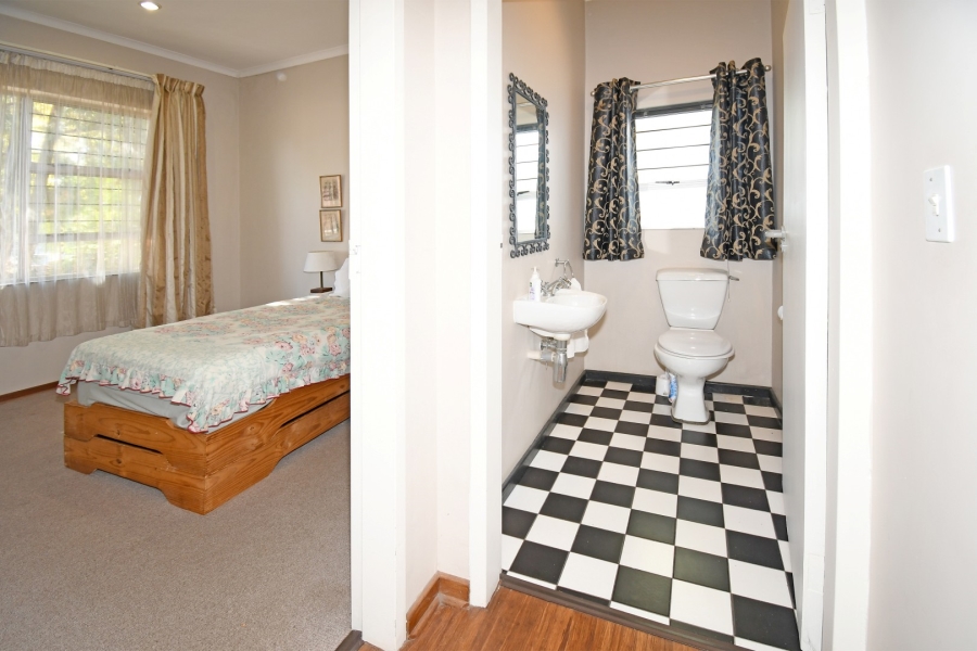 3 Bedroom Property for Sale in Hurlingham Manor Gauteng