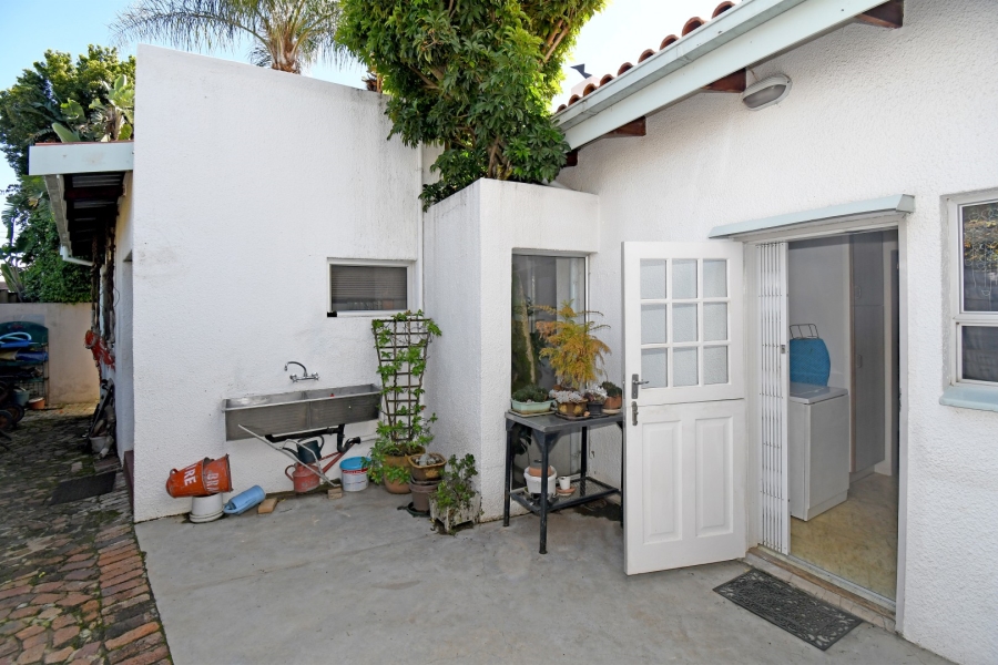 3 Bedroom Property for Sale in Hurlingham Manor Gauteng