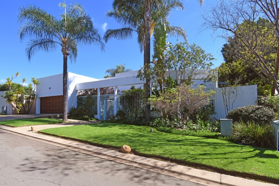 3 Bedroom Property for Sale in Hurlingham Manor Gauteng