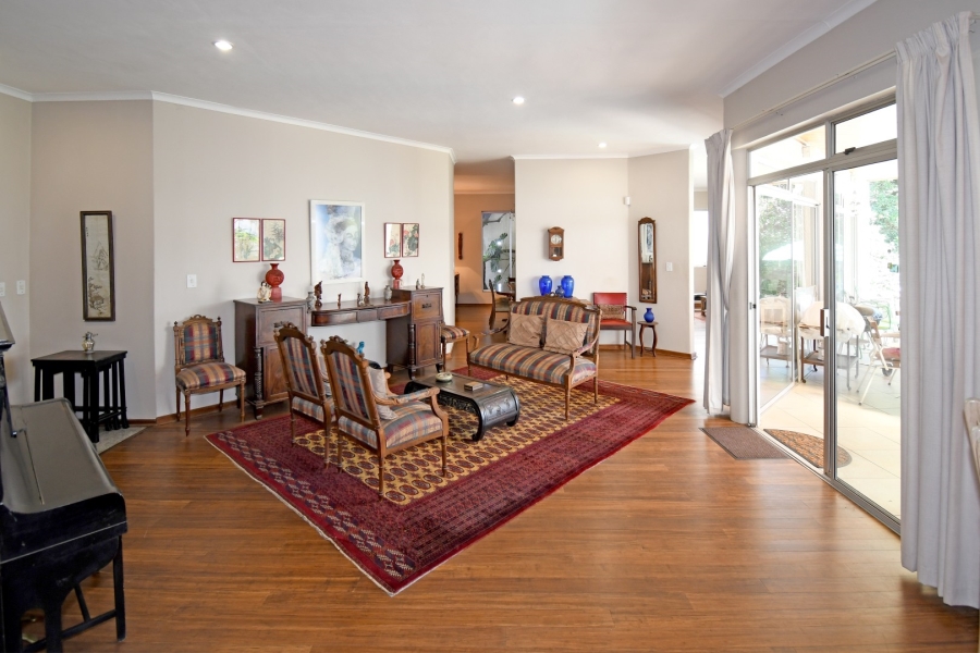 3 Bedroom Property for Sale in Hurlingham Manor Gauteng