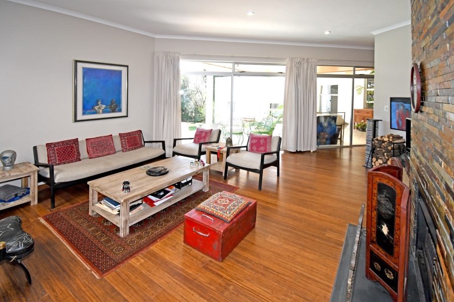 3 Bedroom Property for Sale in Hurlingham Manor Gauteng