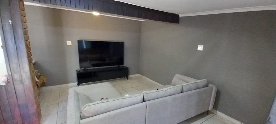 To Let 1 Bedroom Property for Rent in Witpoortjie Gauteng