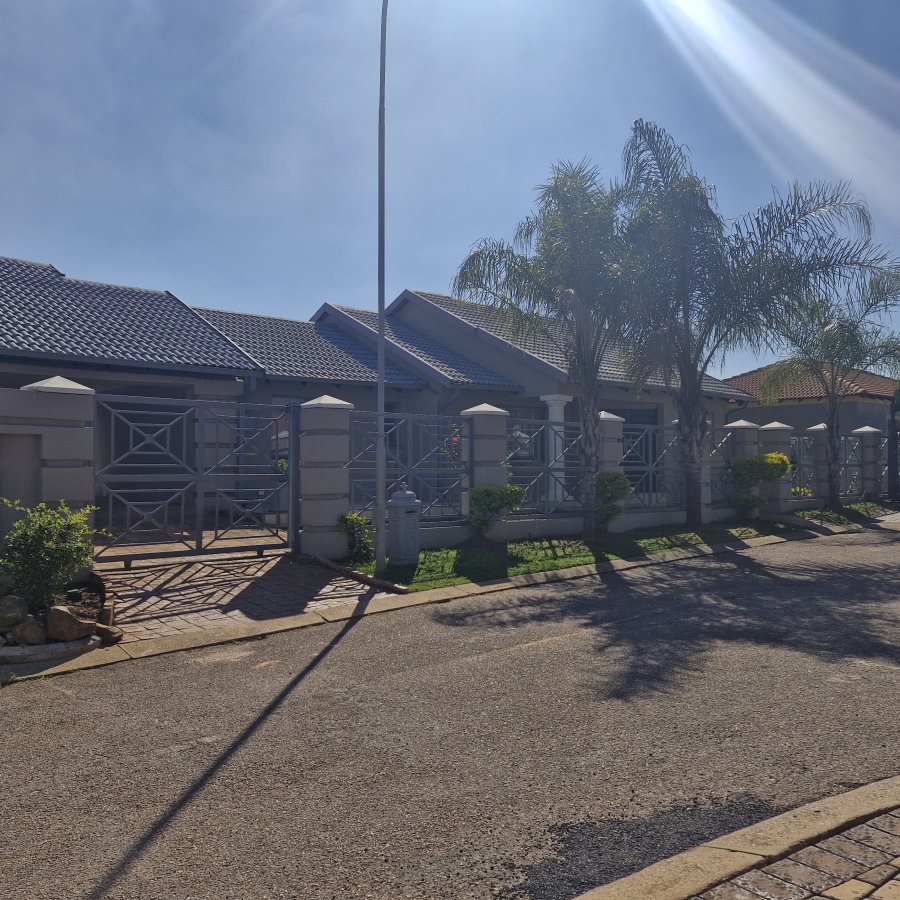 To Let 3 Bedroom Property for Rent in Mamelodi Sun Valley Gauteng