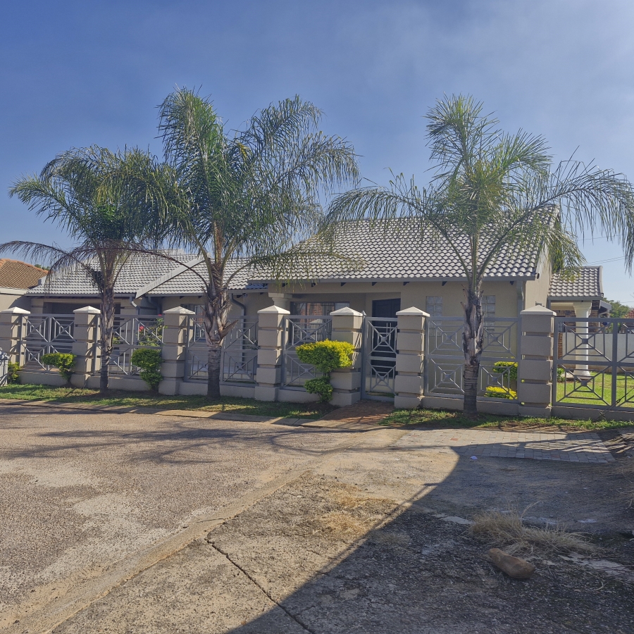 To Let 3 Bedroom Property for Rent in Mamelodi Sun Valley Gauteng