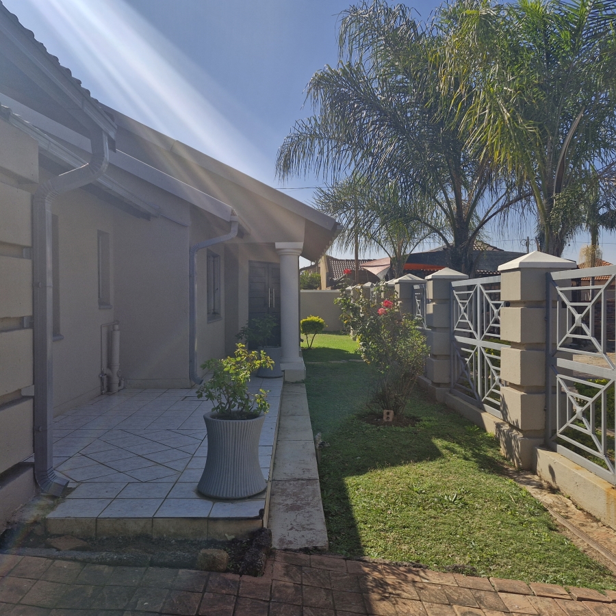 To Let 3 Bedroom Property for Rent in Mamelodi Sun Valley Gauteng