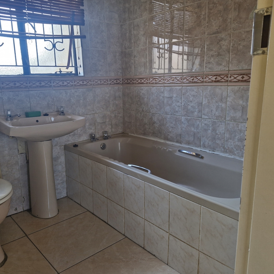 To Let 3 Bedroom Property for Rent in Mamelodi Sun Valley Gauteng