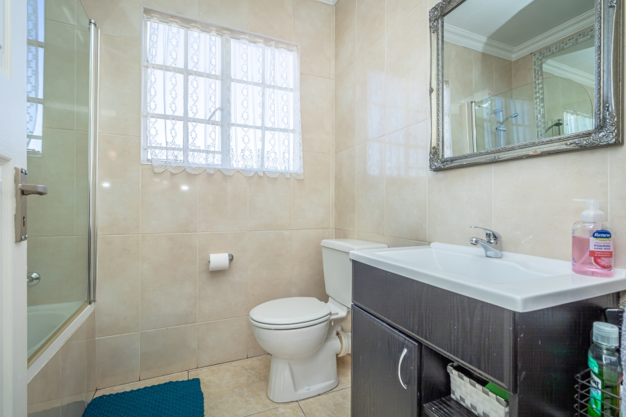 2 Bedroom Property for Sale in Paulshof Gauteng