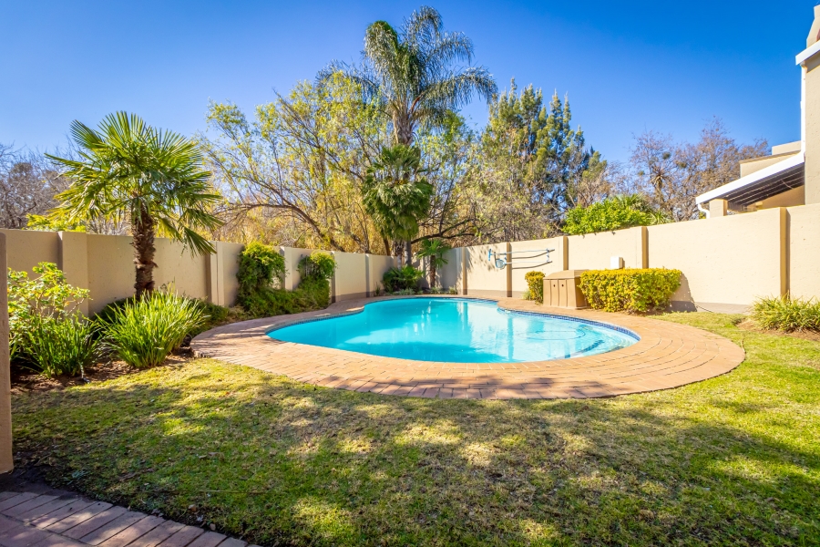 2 Bedroom Property for Sale in Paulshof Gauteng