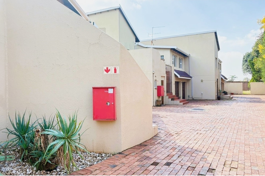 2 Bedroom Property for Sale in Randpark Ridge Gauteng