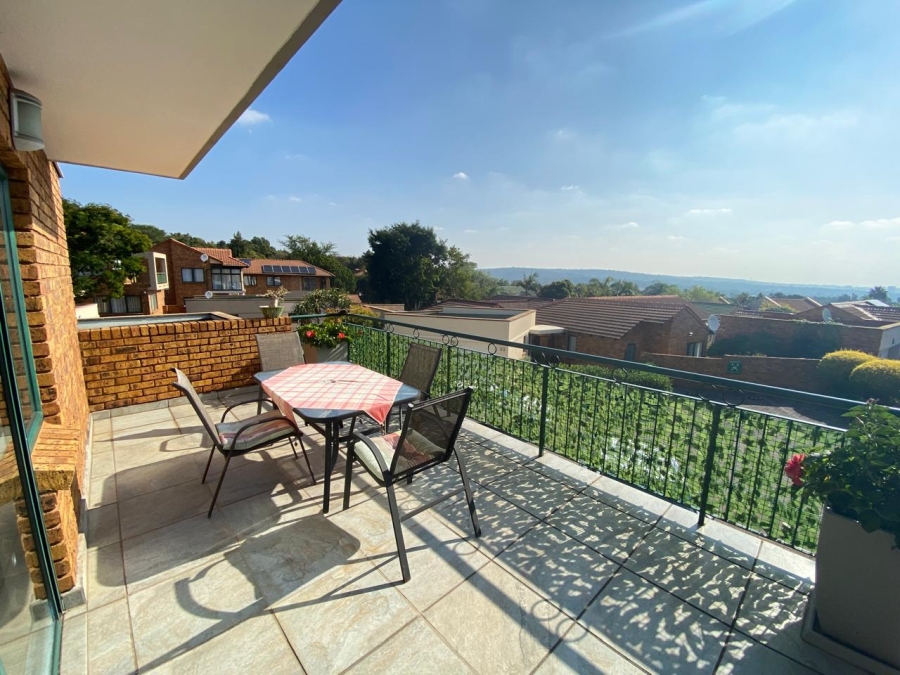 To Let 3 Bedroom Property for Rent in Garsfontein Gauteng