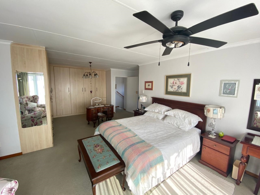 To Let 3 Bedroom Property for Rent in Garsfontein Gauteng