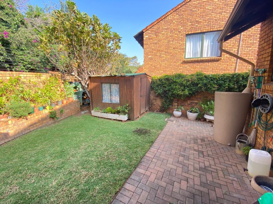 To Let 3 Bedroom Property for Rent in Garsfontein Gauteng