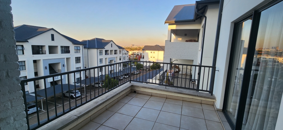 To Let 2 Bedroom Property for Rent in Greenstone Hill Gauteng