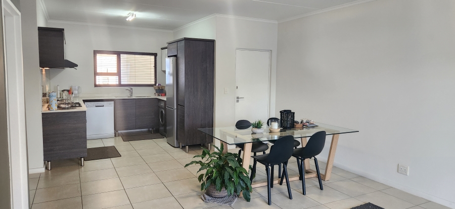 To Let 2 Bedroom Property for Rent in Greenstone Hill Gauteng