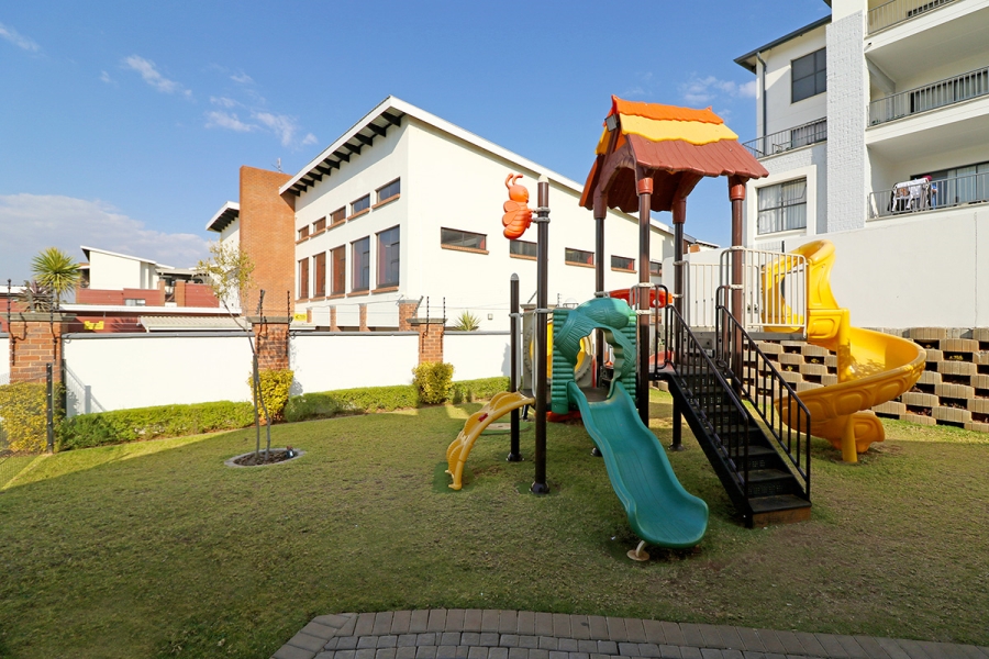 To Let 2 Bedroom Property for Rent in Greenstone Hill Gauteng