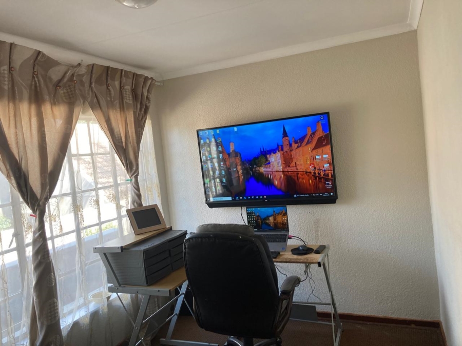 3 Bedroom Property for Sale in Norkem Park Gauteng