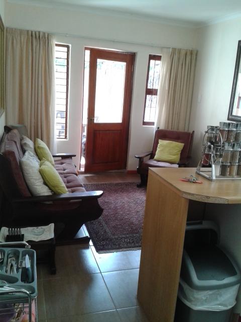 To Let 1 Bedroom Property for Rent in Blairgowrie Gauteng