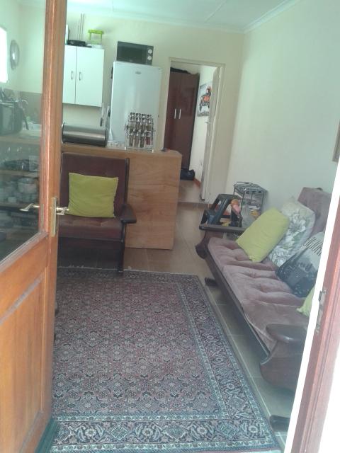 To Let 1 Bedroom Property for Rent in Blairgowrie Gauteng