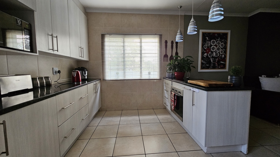 3 Bedroom Property for Sale in Dalview Gauteng