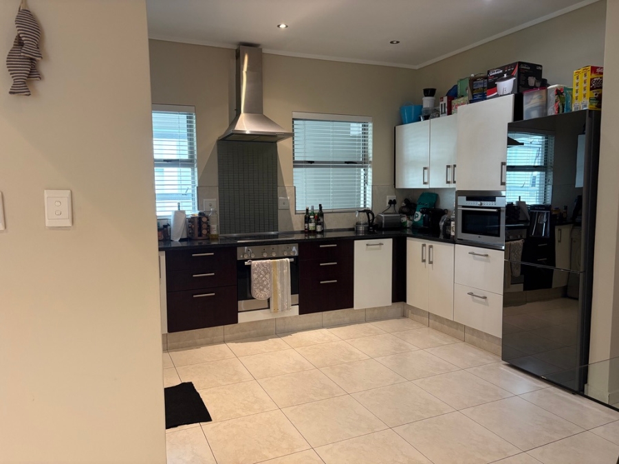 To Let 2 Bedroom Property for Rent in Morningside Gauteng