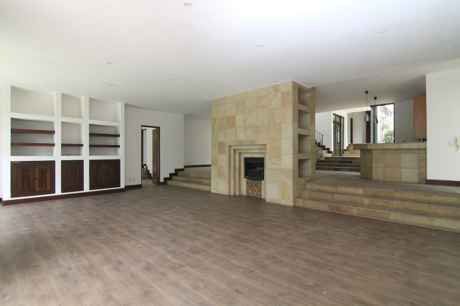 7 Bedroom Property for Sale in Dainfern Golf Estate Gauteng