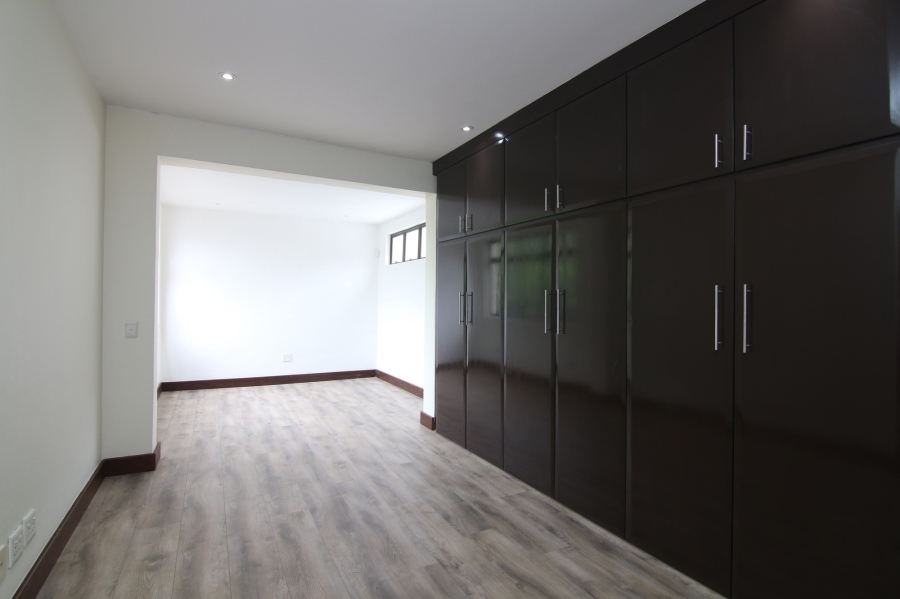 7 Bedroom Property for Sale in Dainfern Golf Estate Gauteng