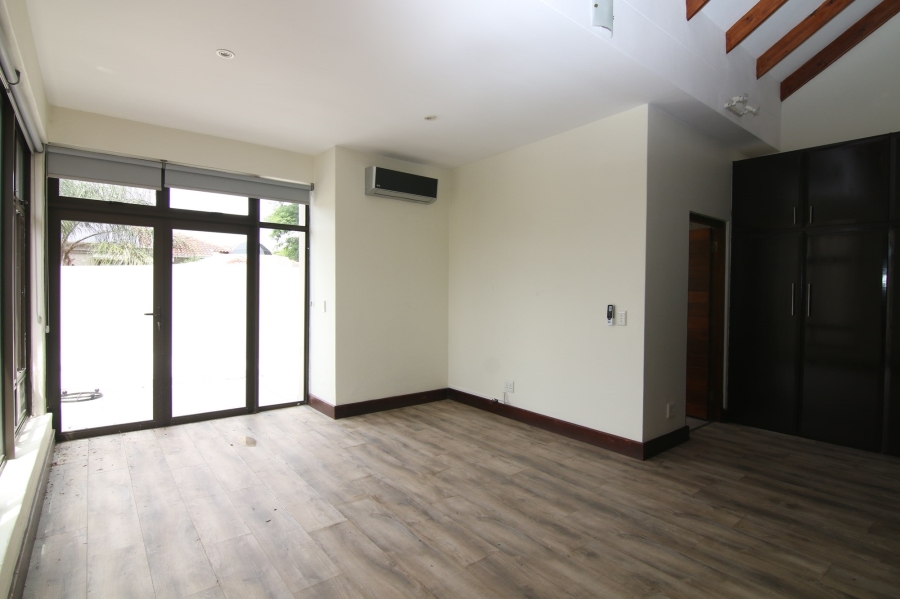 7 Bedroom Property for Sale in Dainfern Golf Estate Gauteng