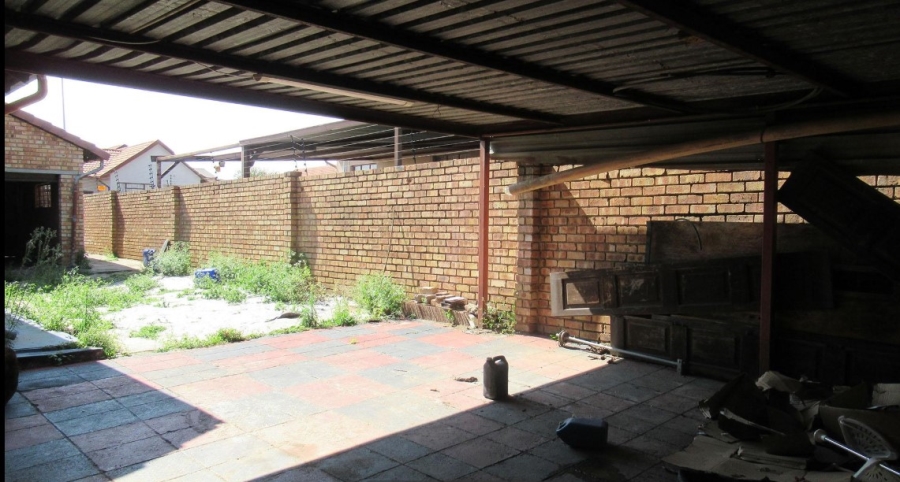 4 Bedroom Property for Sale in Klipfontein View Gauteng