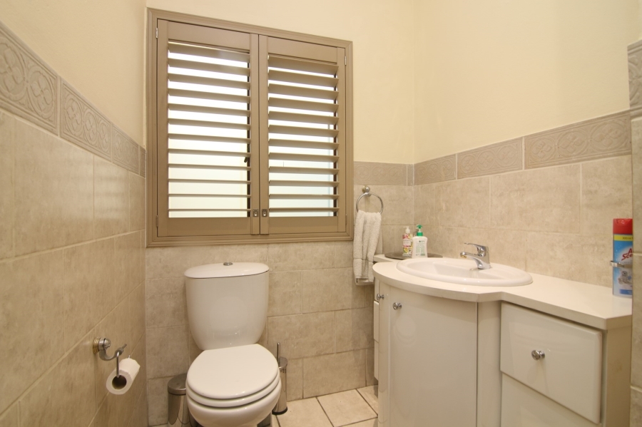 To Let 4 Bedroom Property for Rent in Dainfern Golf Estate Gauteng