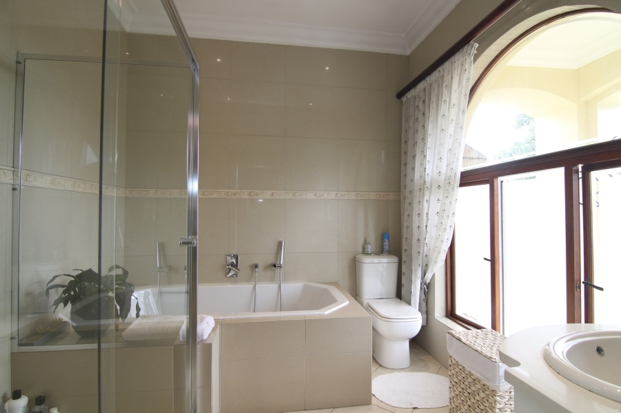 To Let 4 Bedroom Property for Rent in Dainfern Golf Estate Gauteng